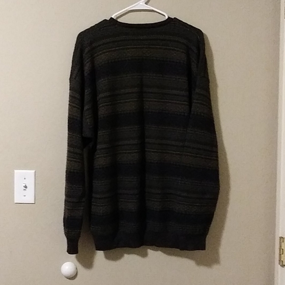 Oversized Sweater - Picture 3 of 5